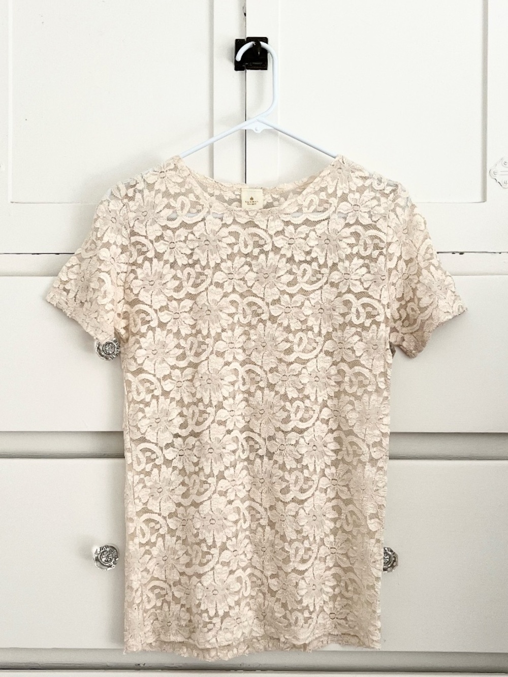 Victoria’s Secret Sheer Lace Top Ivory Floral Mesh Tee Short Sleeve Size M